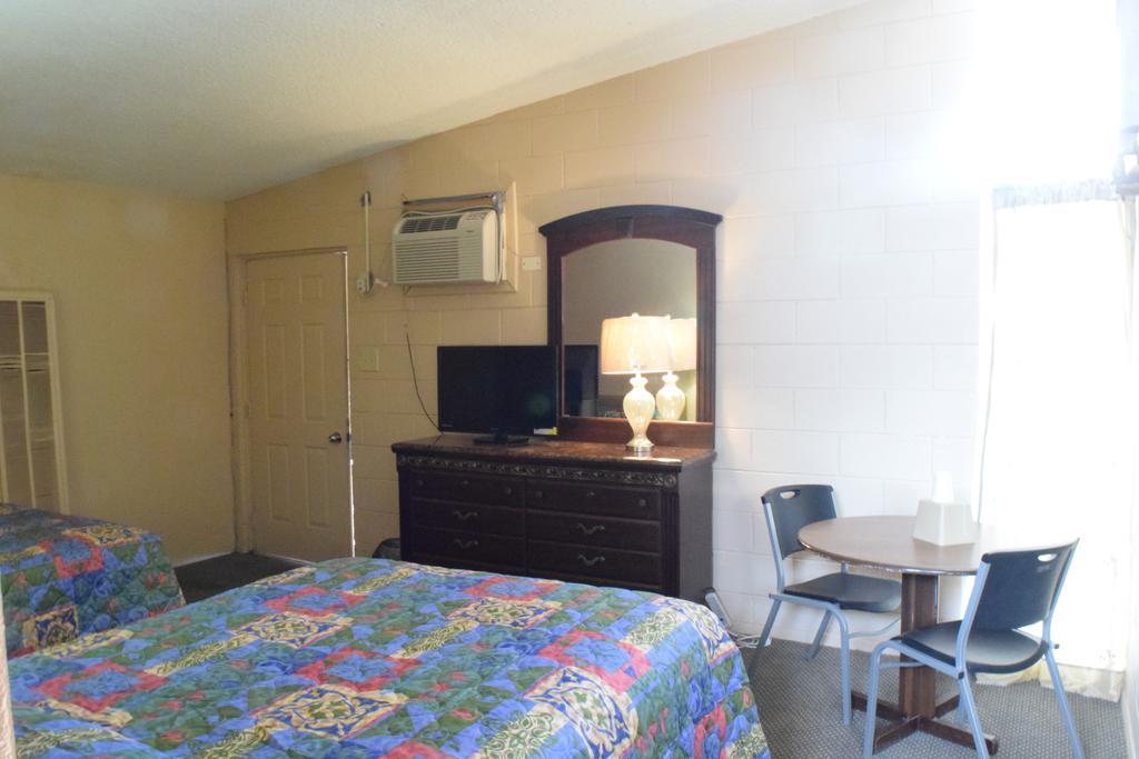 Imperial Motel Odessa Room photo